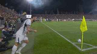 1793236296430019093.gif 英国365上市公司展示图片